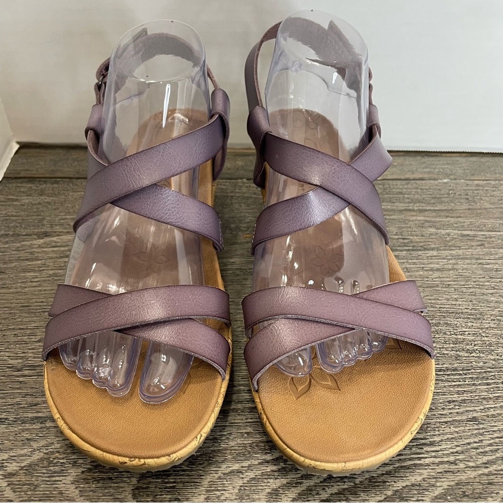 Sketchers Women's Strappy Wedge Sandals - Purple Size 9.5. Gently worn. - Picture 2 of 10